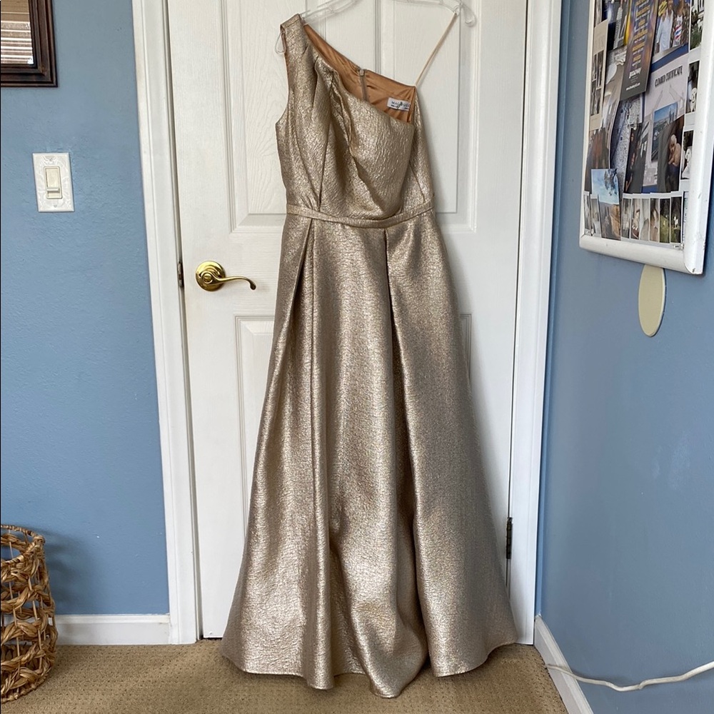 Mac Duggal Gold Asymmetrical One Shoulder Gown. Hemmed to Petite Size 4.